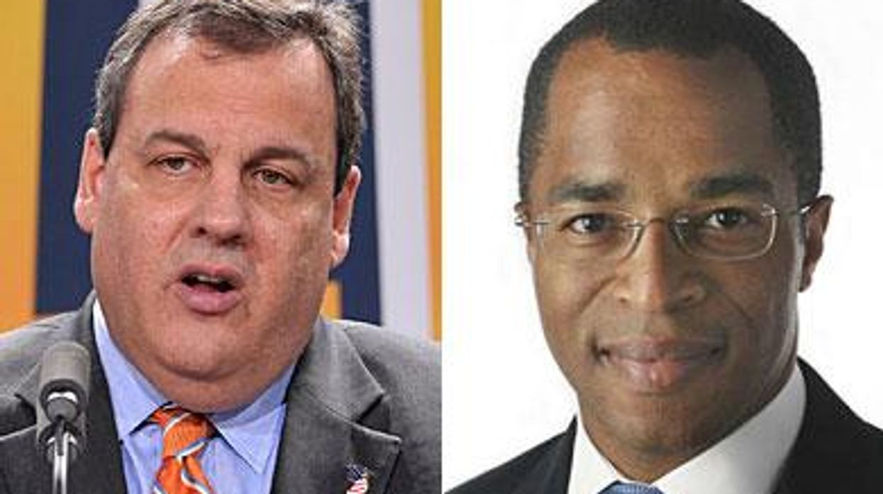 Christie_capeheartx390