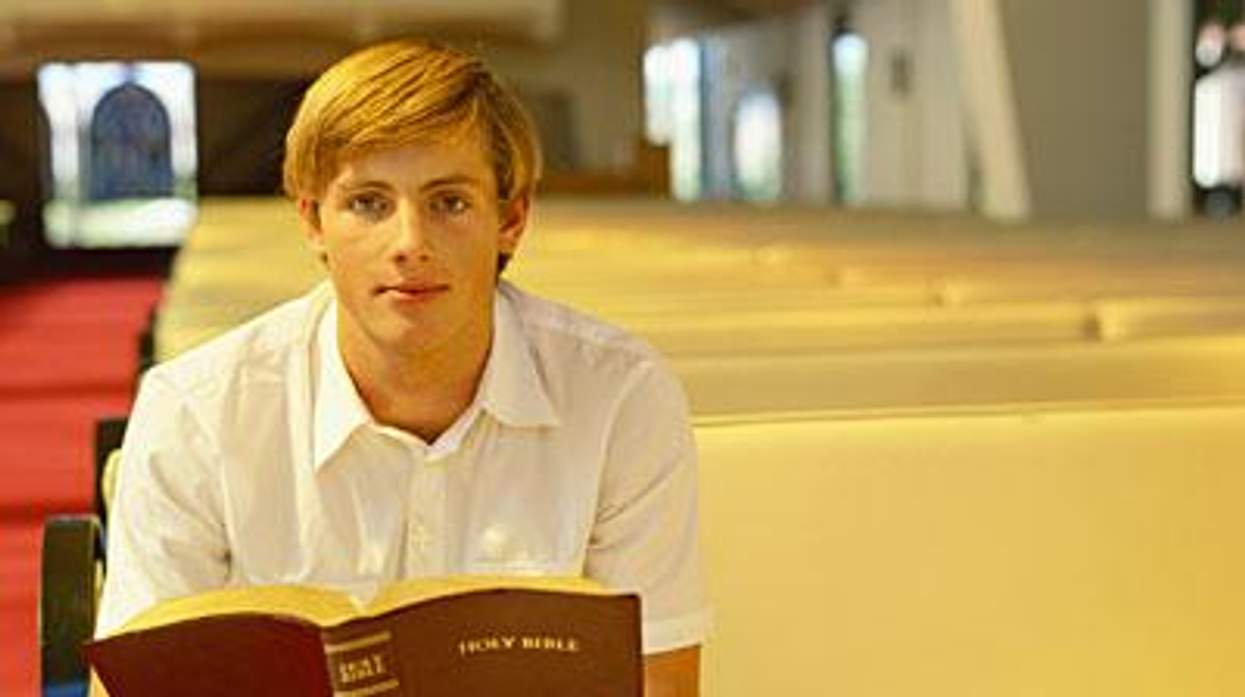 Church_pews_cutex400