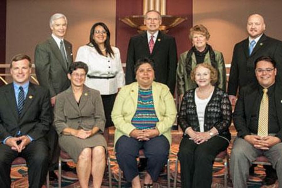 City-council-of-topeka-kansas-x450_0