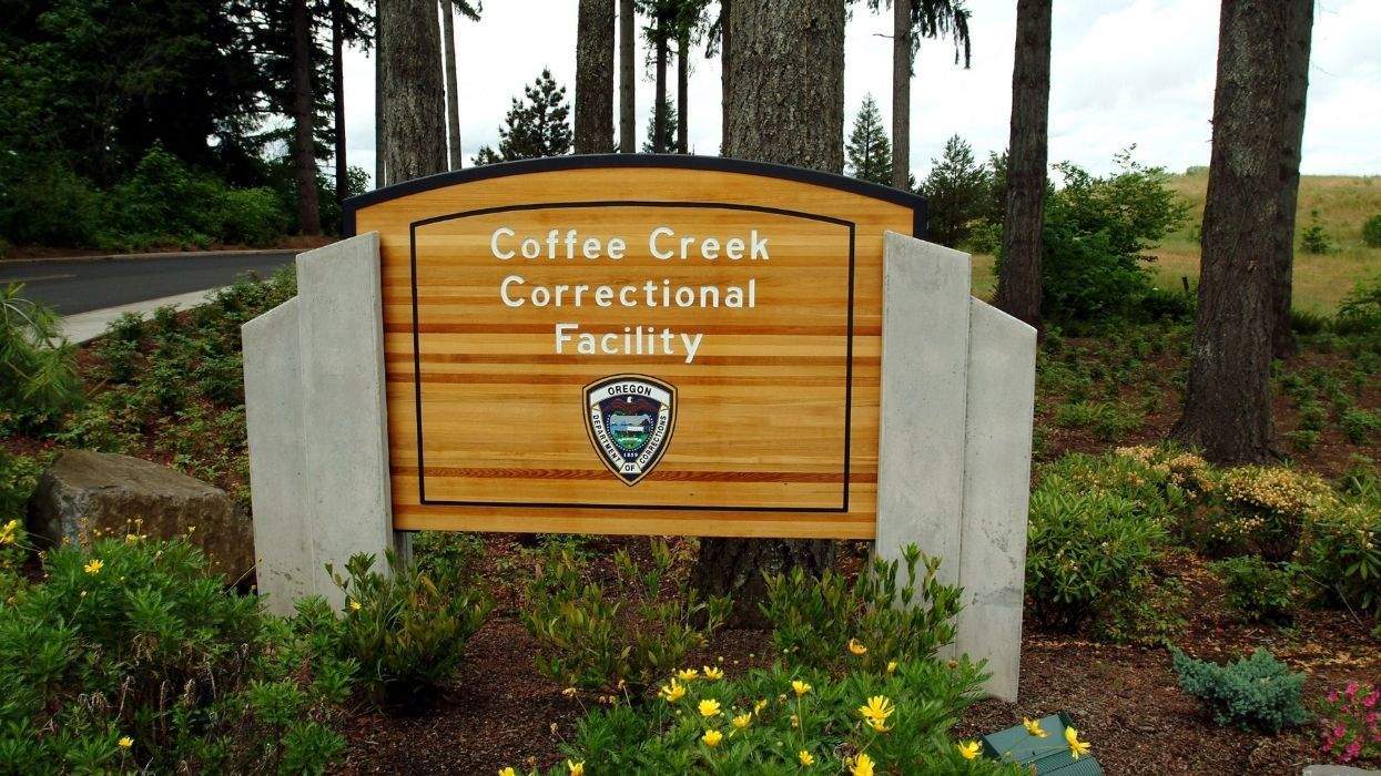 coffee creek correctional facility sign in oregon