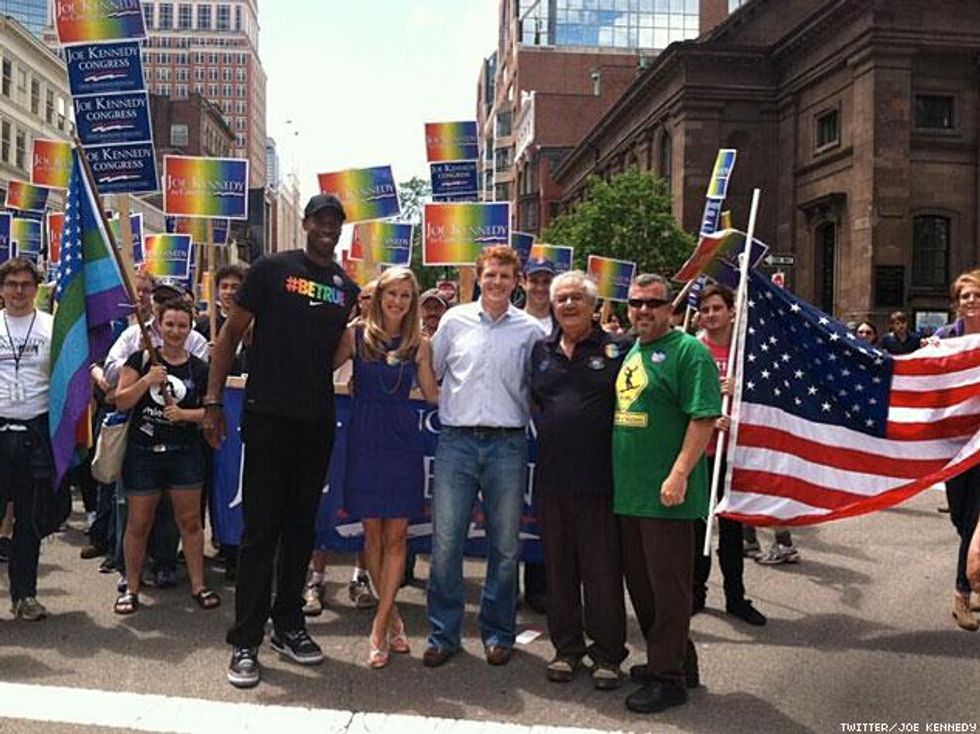 Collins_kennedyx633_0