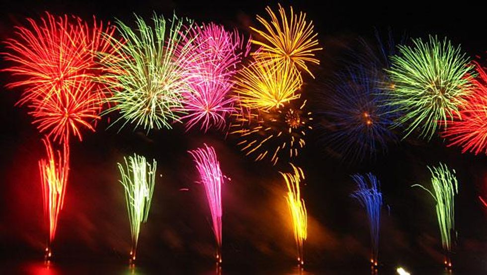 Colorfulfireworksx633_0