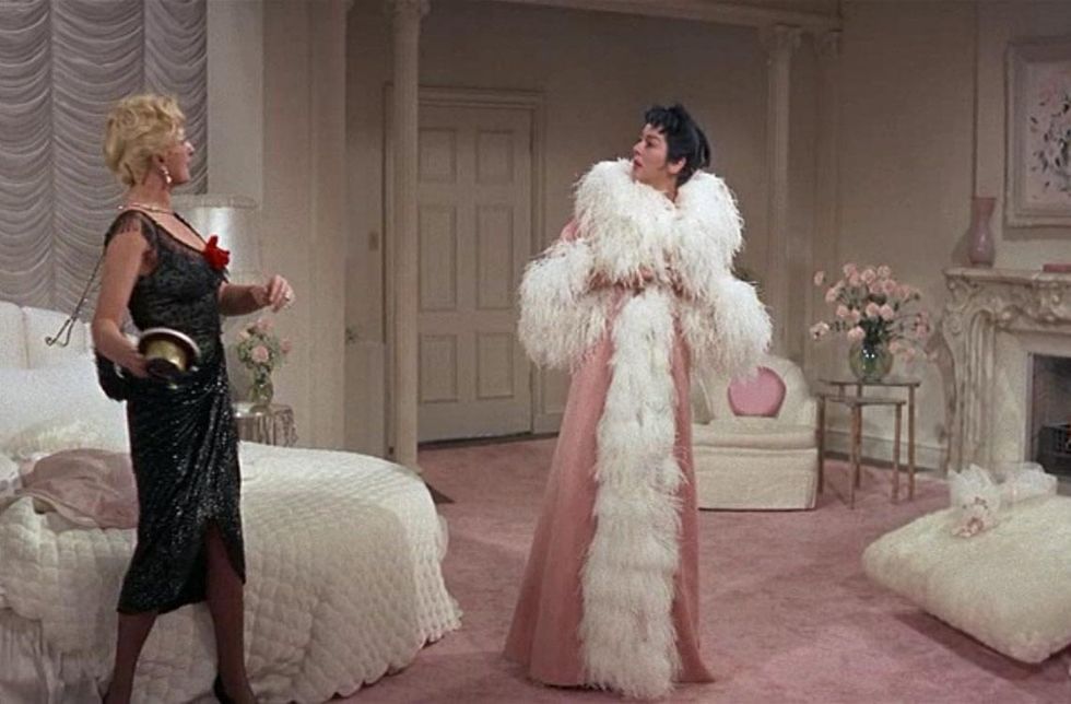 Coral Browne and Rosalind Russell in Auntie Mame