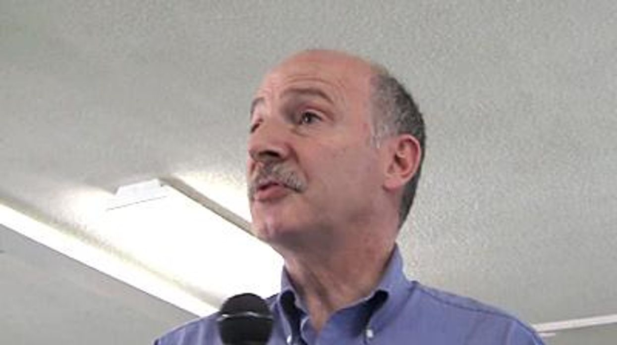 Council-chair-phil-mendelsonx400