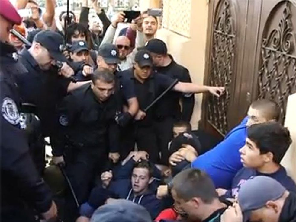 Counterprotest02x750