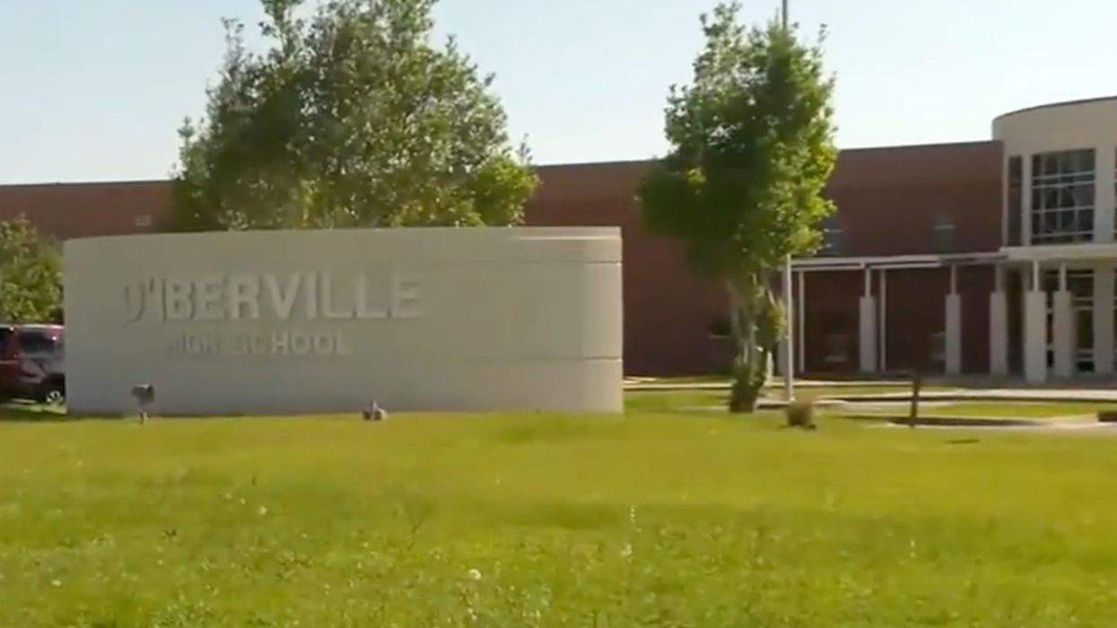 d'iberville high school