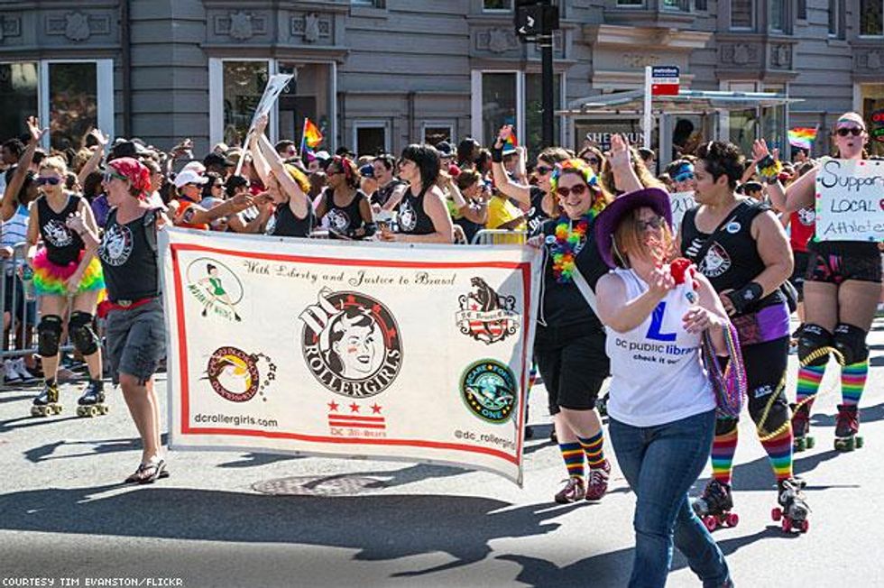 Dc_roller_girlsx633_0