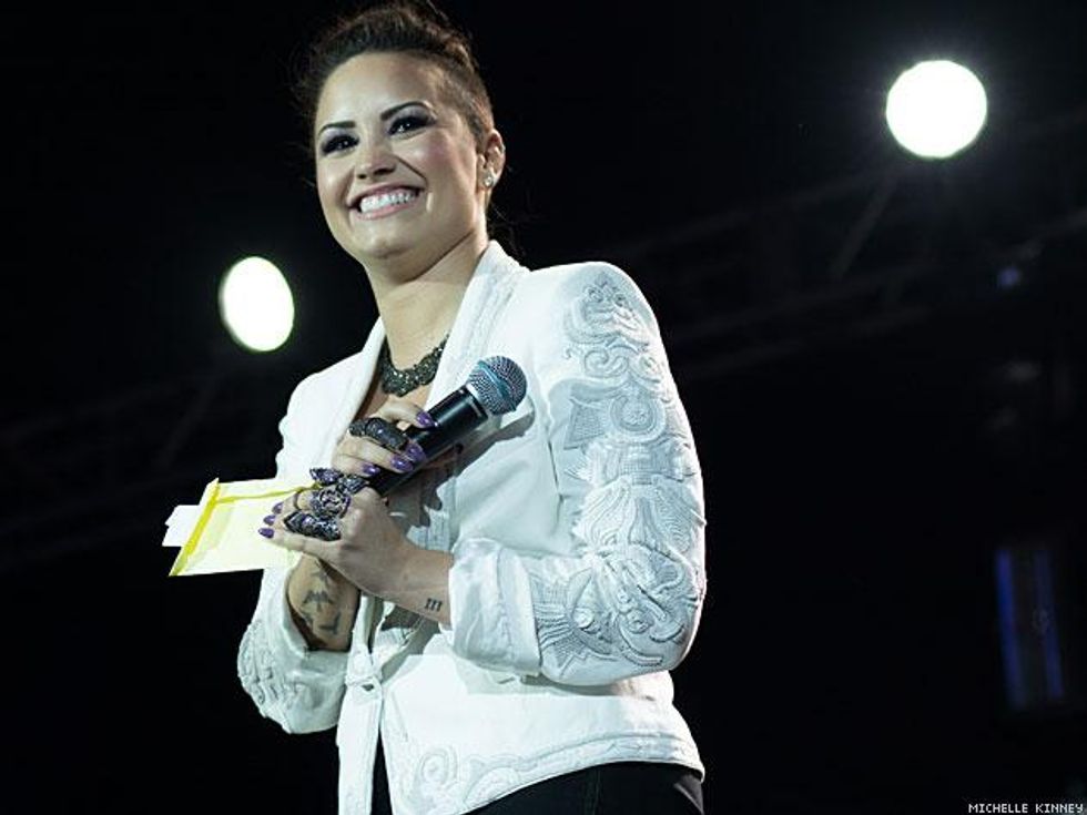 Demi_lovatox633_0