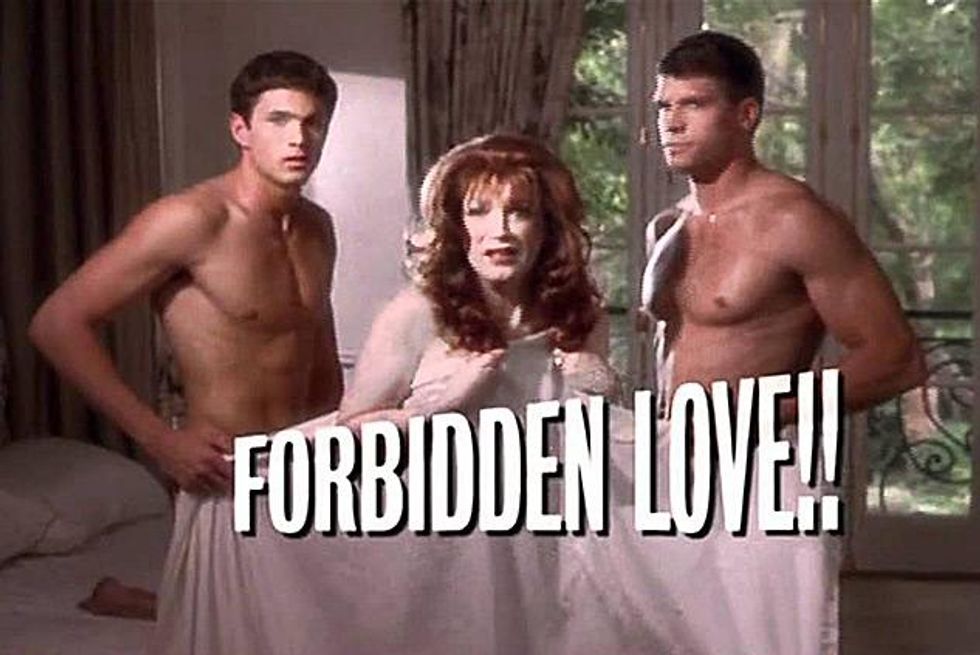 Die-mommie-diex633_0