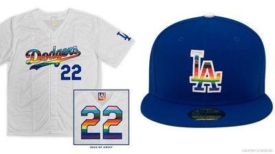 Dodgers news: LA to wear 'Los Dodgers' jerseys on Sunday vs. Giants - True  Blue LA