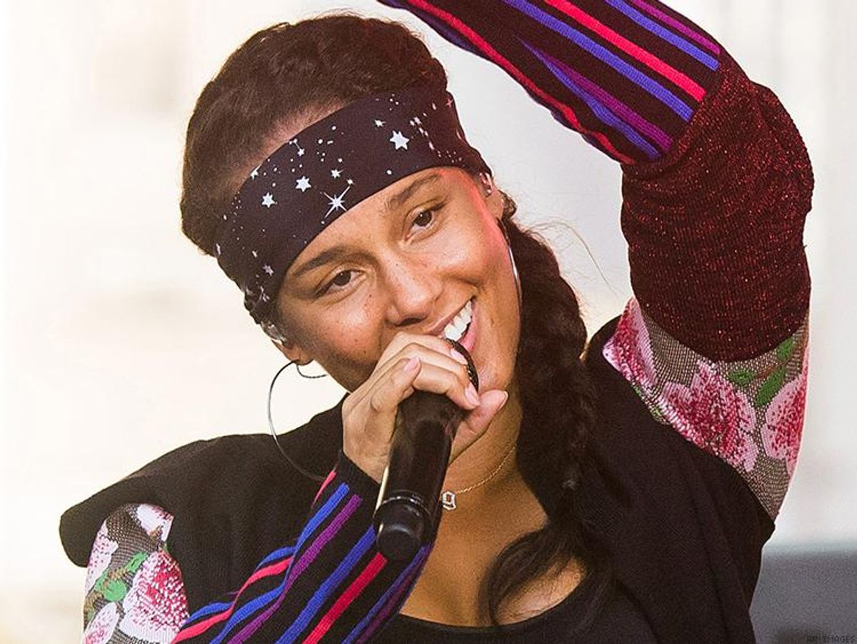 Don't Get Confused: Alicia Keys' Rejection of Makeup Is Not A Moral Decision