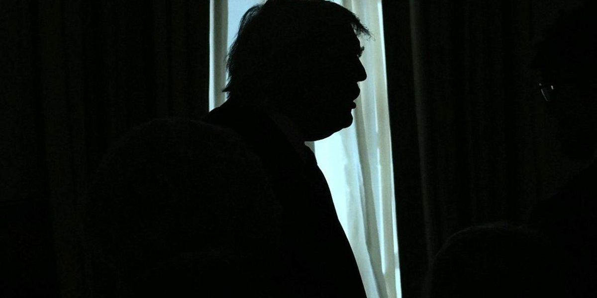 Having Trump at the White House Correspondents' Dinner isn't a peace offering. It's a contradiction