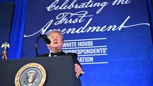 Trump hijacks White House Correspondents’ Dinner redo with antigay jabs, anti-trans mockery & lies