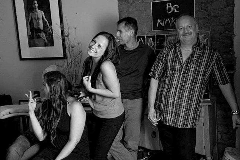 Douglas-pawsonx633_0