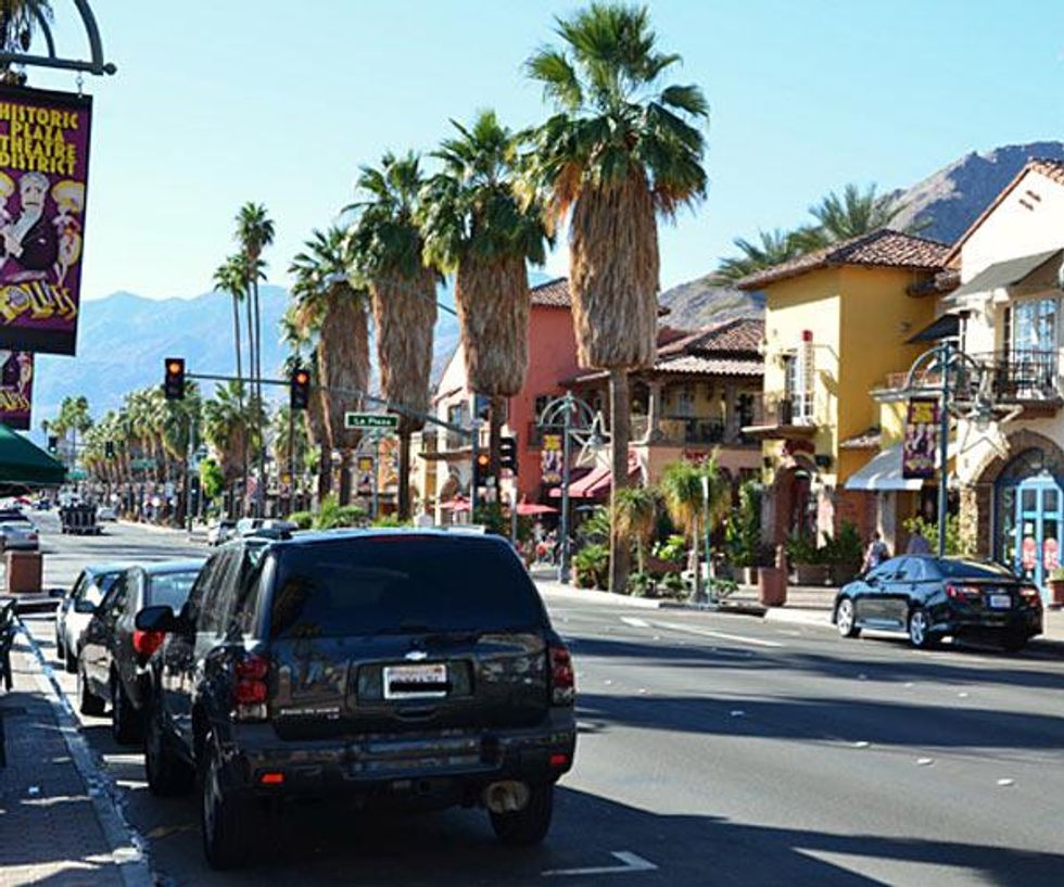 Downtown-palm-springs-palm-canyon-drivex600