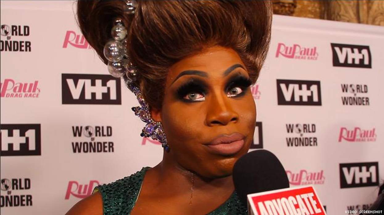 Drag Race Queens on Mean Tweets and Trolls