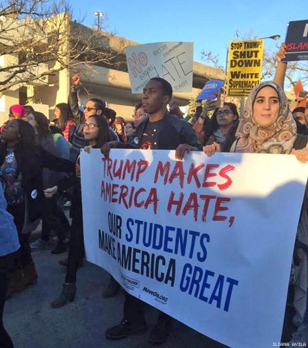 Dump Trump Chicago rally
