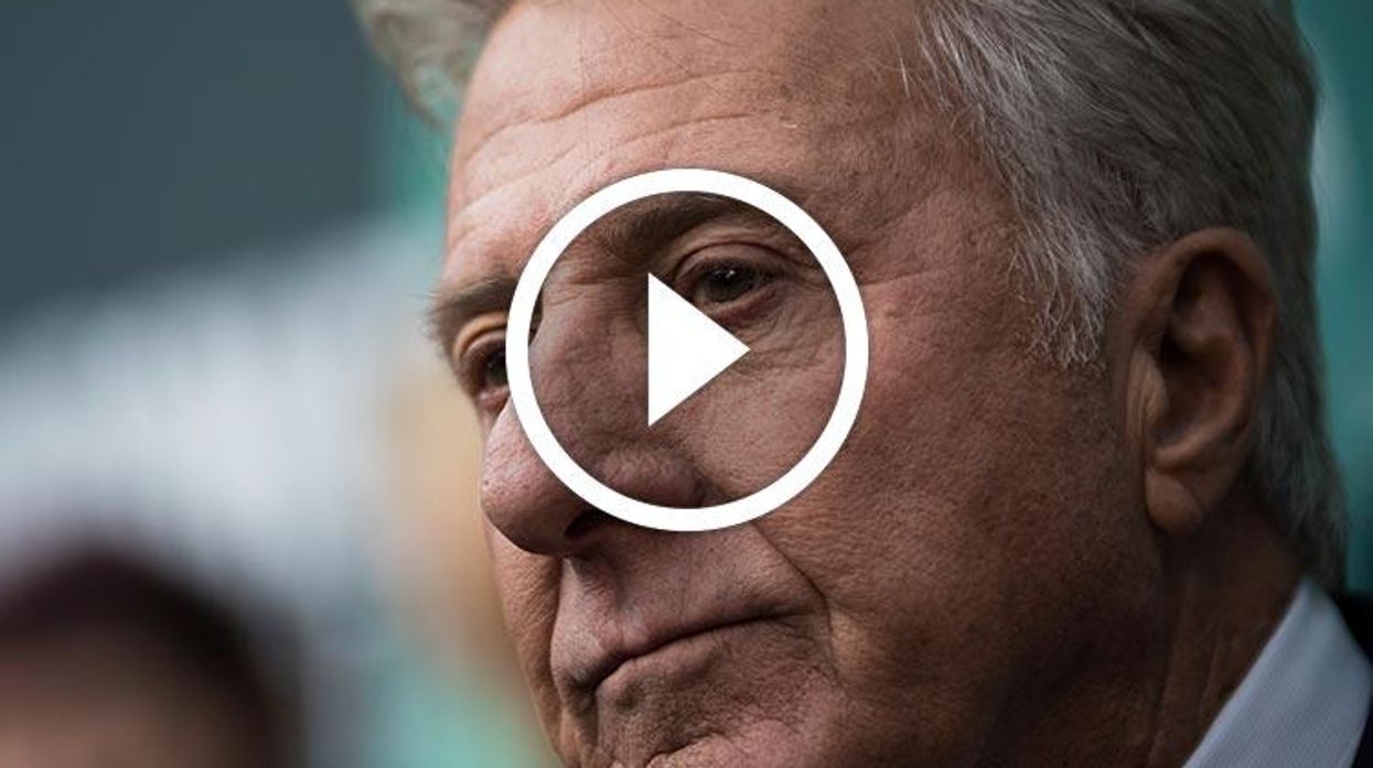 Dustin Hoffman Apologizes for Sexually Harassing 17-Year-Old