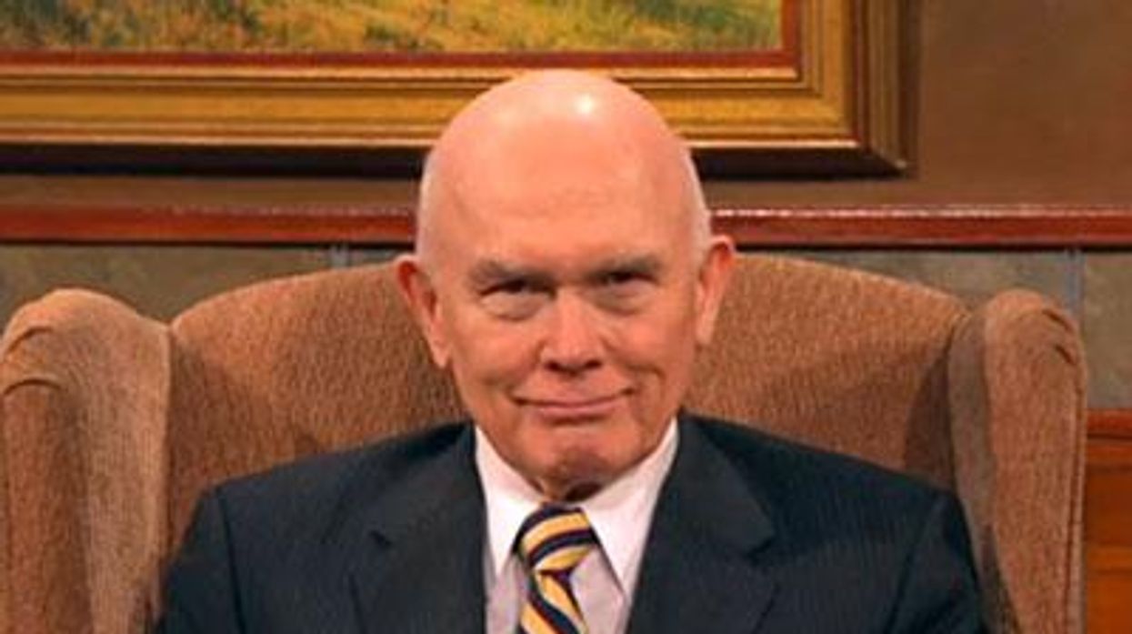Elder-dallin-oaks-x400