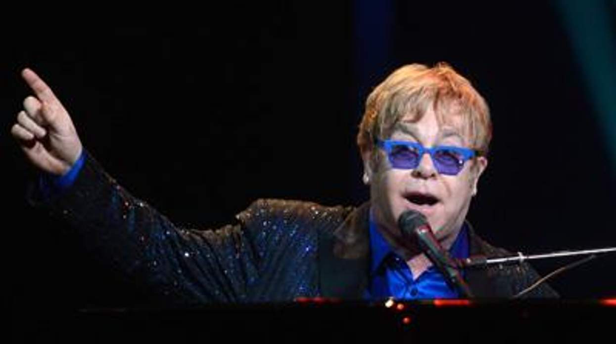 Eltonjohn400x300