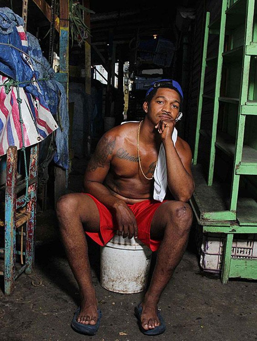 Ernestmontgomery_dominicanos_inside-low_6a