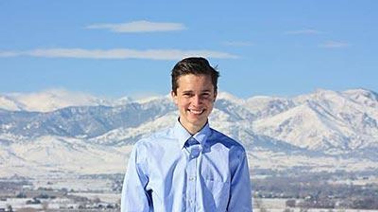 Evan_young_facebookx400