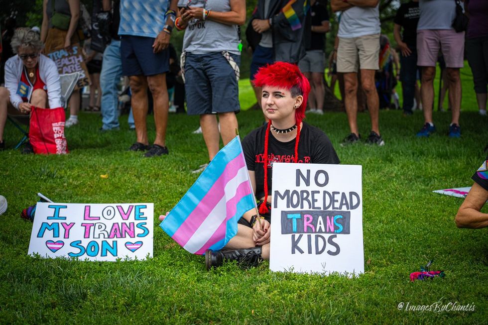 exclusive photo gallery World Pride 2025 Rally and March Washington DC Lincoln memorial to Washington monument around reflecting pool