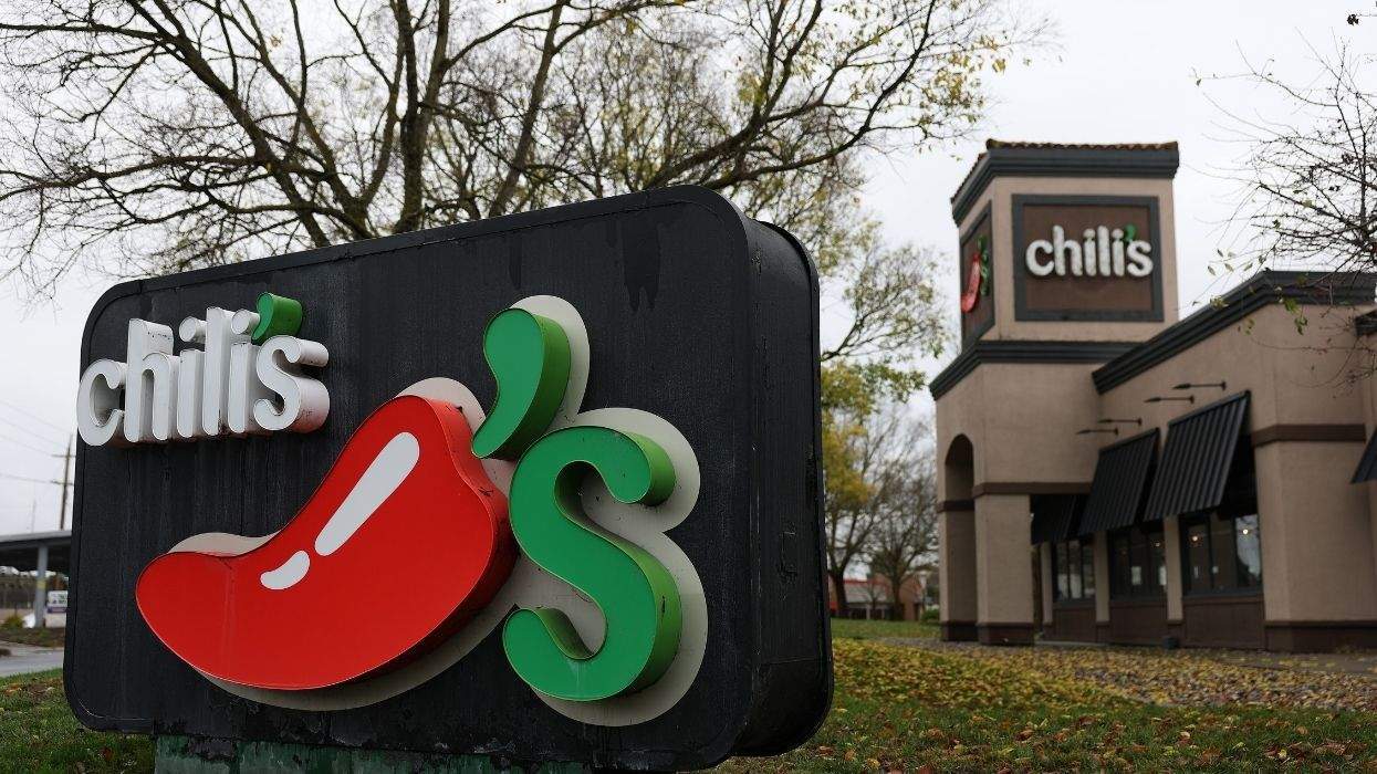 exterior of a chili's restaurant