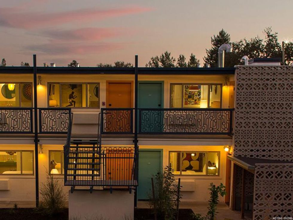 Exterior-sunset_preview