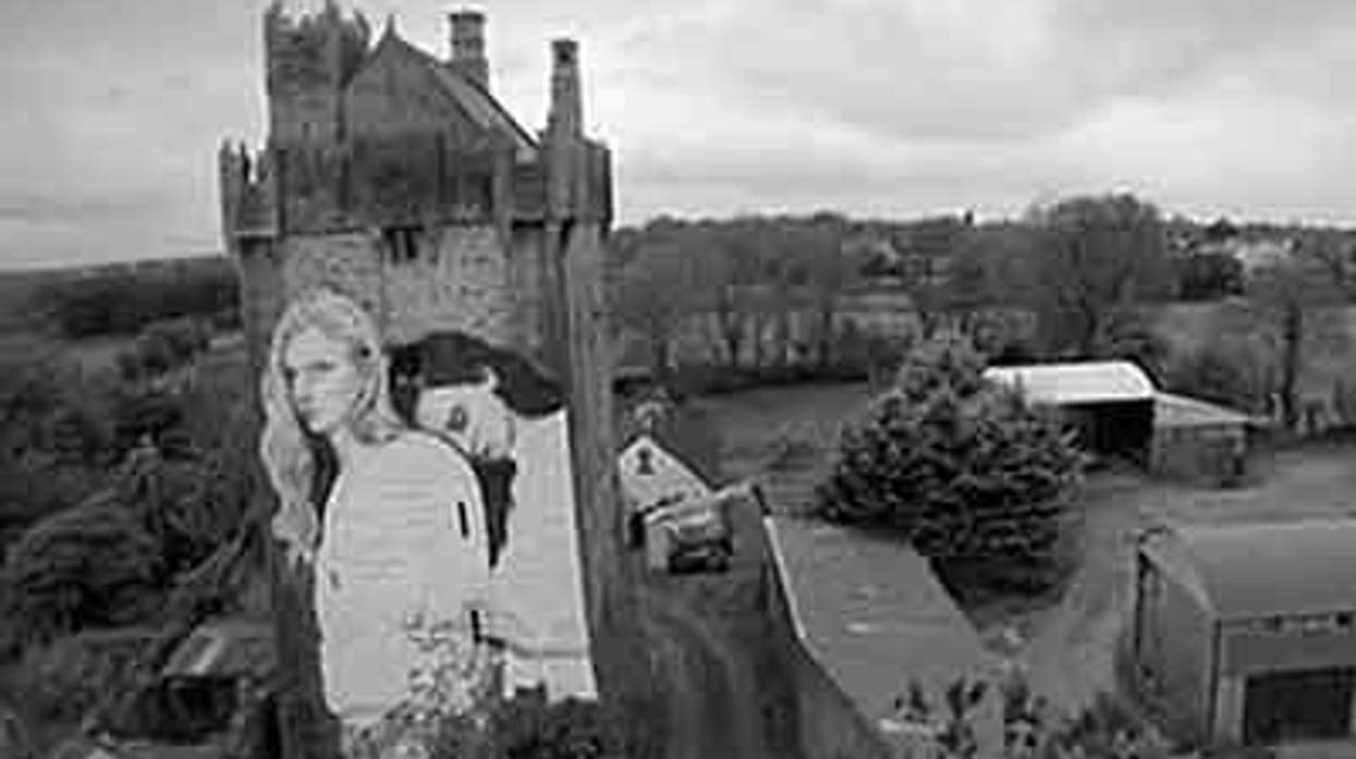 Famous-irish-muralist-strikes-againx400