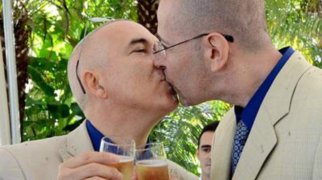 Frenchcouple_leadart_400x300