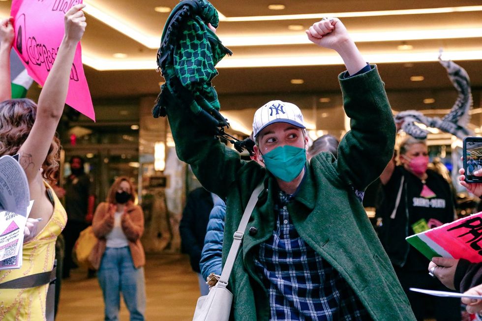 GALLERY - ACTUP - Protest Glaad Gala Palestine