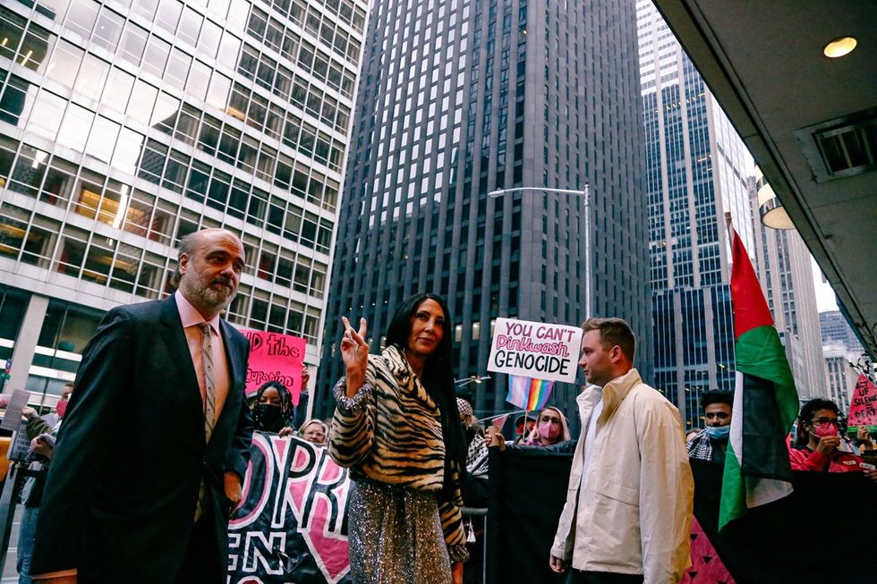 GALLERY - ACTUP - Protest Glaad Gala Palestine