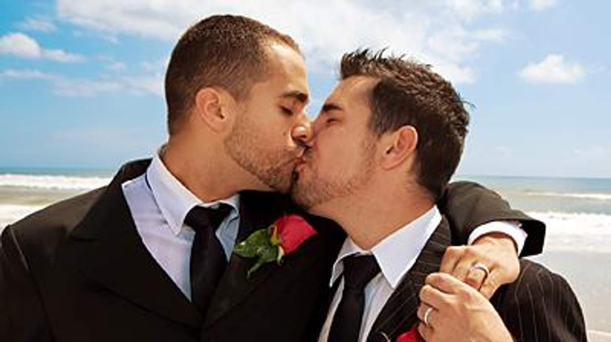 Gay_marriagex400