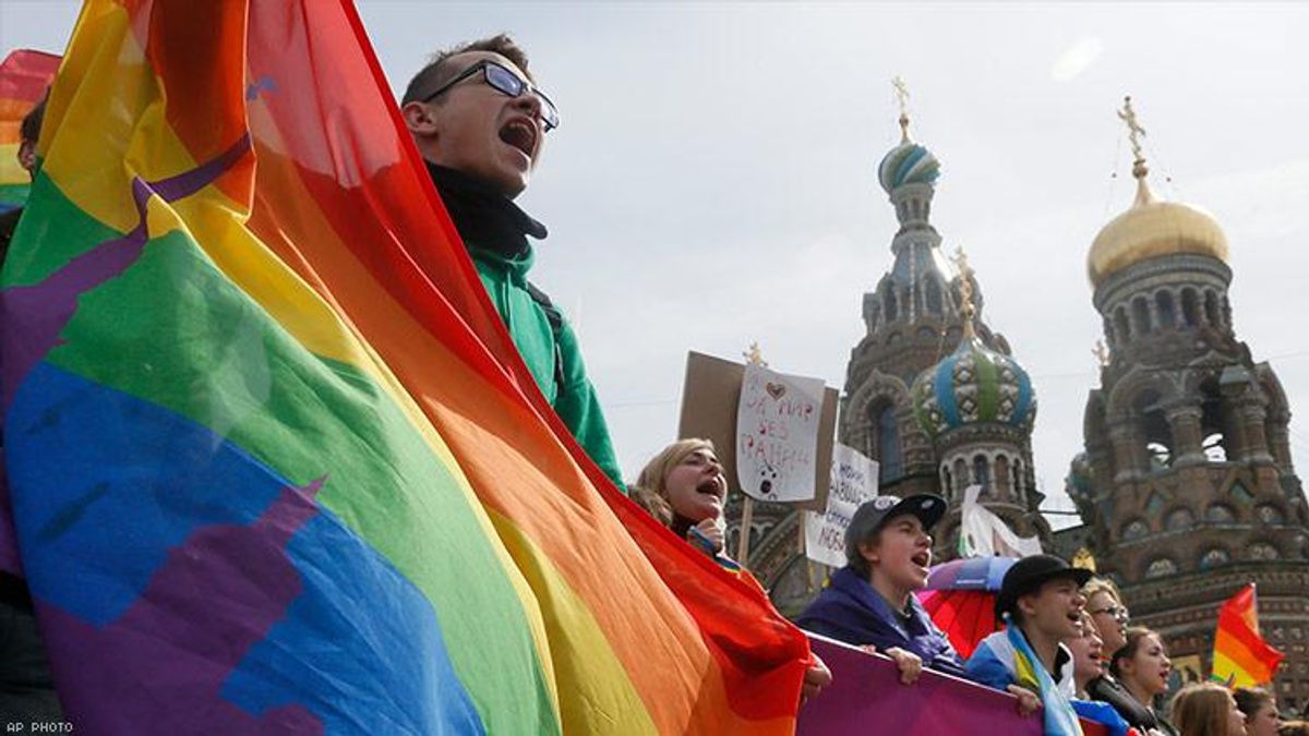Russia Teen Arrested And Fined For Gay Propaganda Appeals