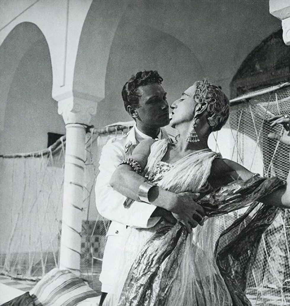 Gerald Kelly, in drag, photographed by Hoyningen-Huene, 1933.