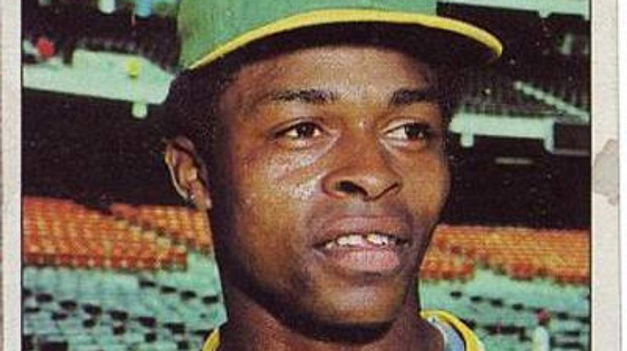 Glenn-burke-baseball-x400