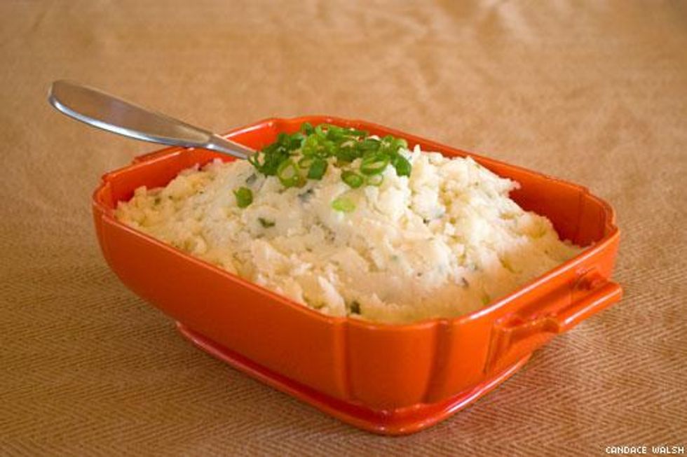 Gtgx533_candacewalsh_potatoes_advocate