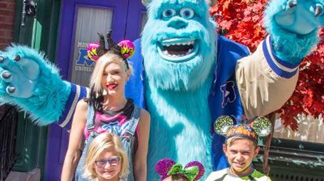 Gwen-stefani-and-kids-x400d