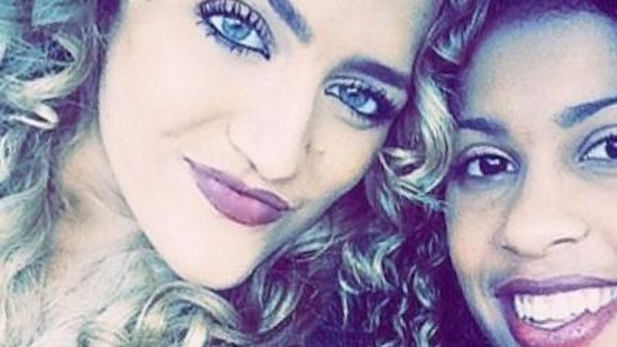 Haley-videckis-left-and-layana-white-484