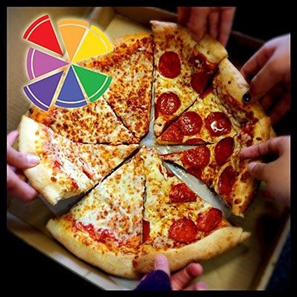 Hands-holding-pizzax400_0