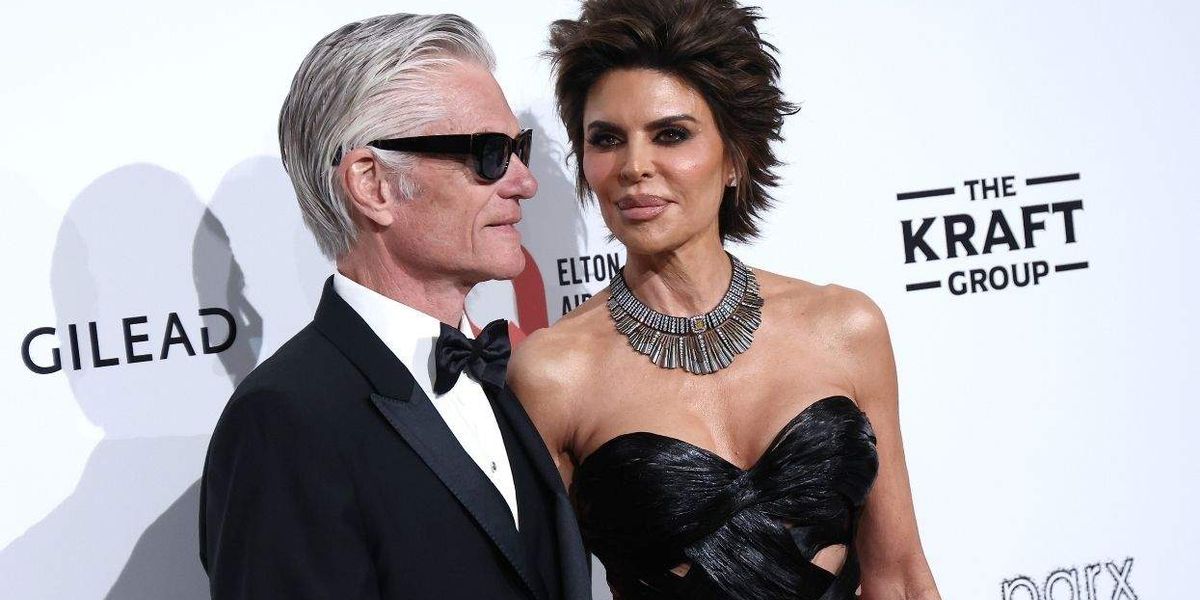 Lisa Rinna & Harry Hamlin snag Pelosi LGBTQ+ Ally Award. They warn of 'authoritarian takeover'