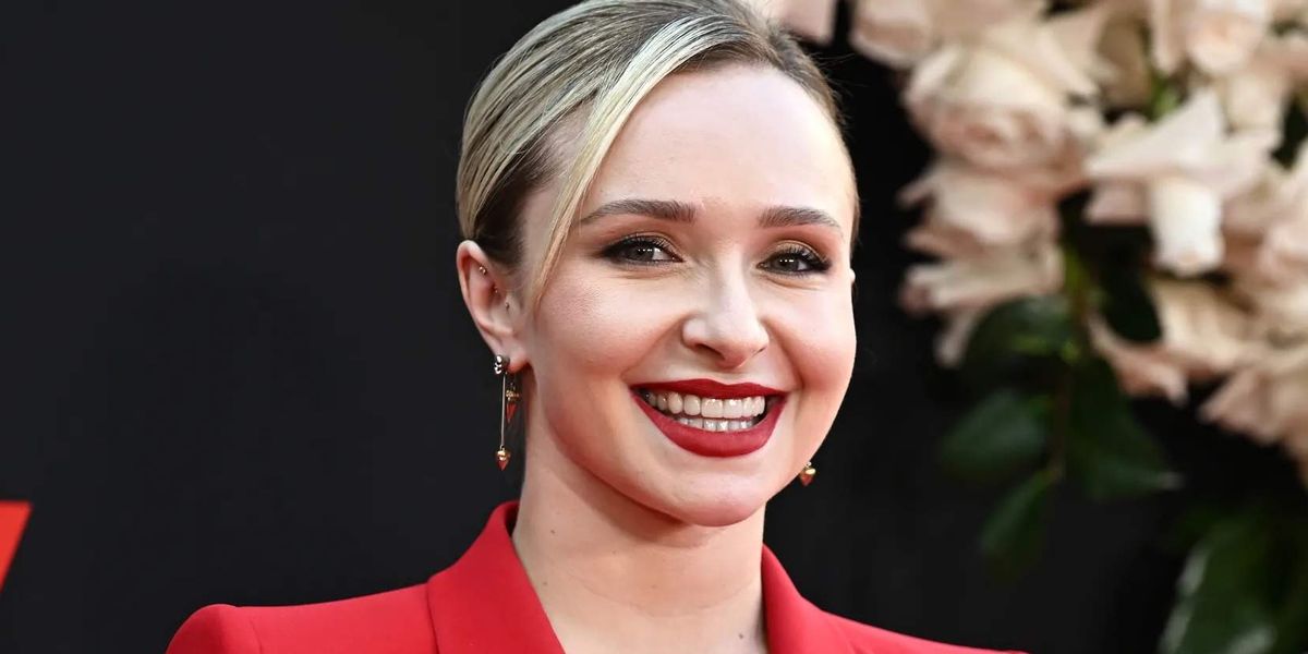 Hayden Panettiere comes out as bisexual, says she has dated women