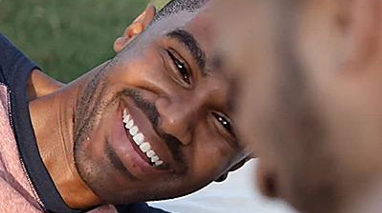 Helping_gay_men_find_love_inthe-southx400