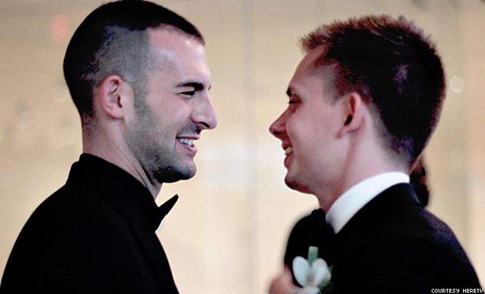 Here_prideandgroomx633