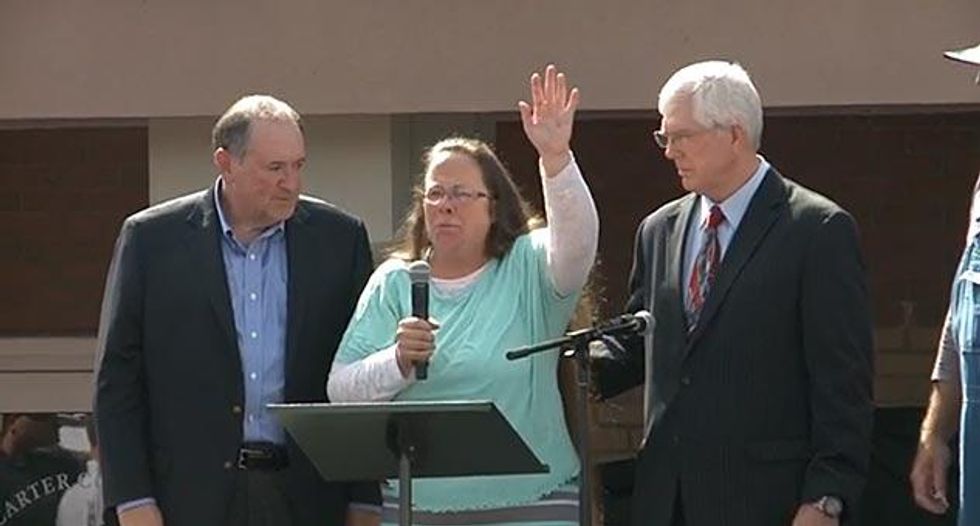 Huckabee_kim_staverx633