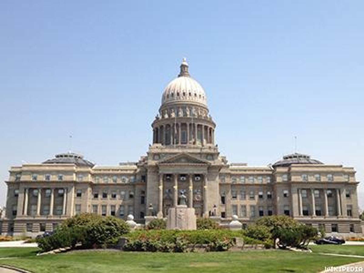 Idaho-state-capitol-building-x400