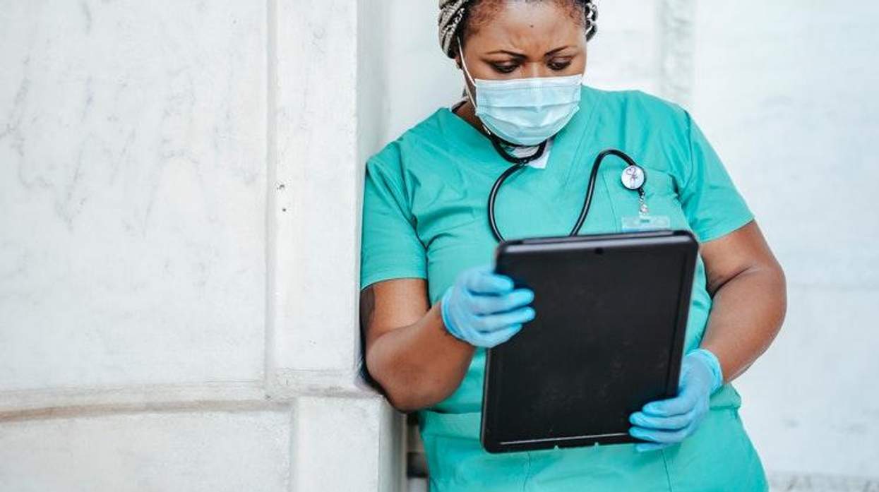 Is Untreated HIV the Cause of the Omicron Variant?