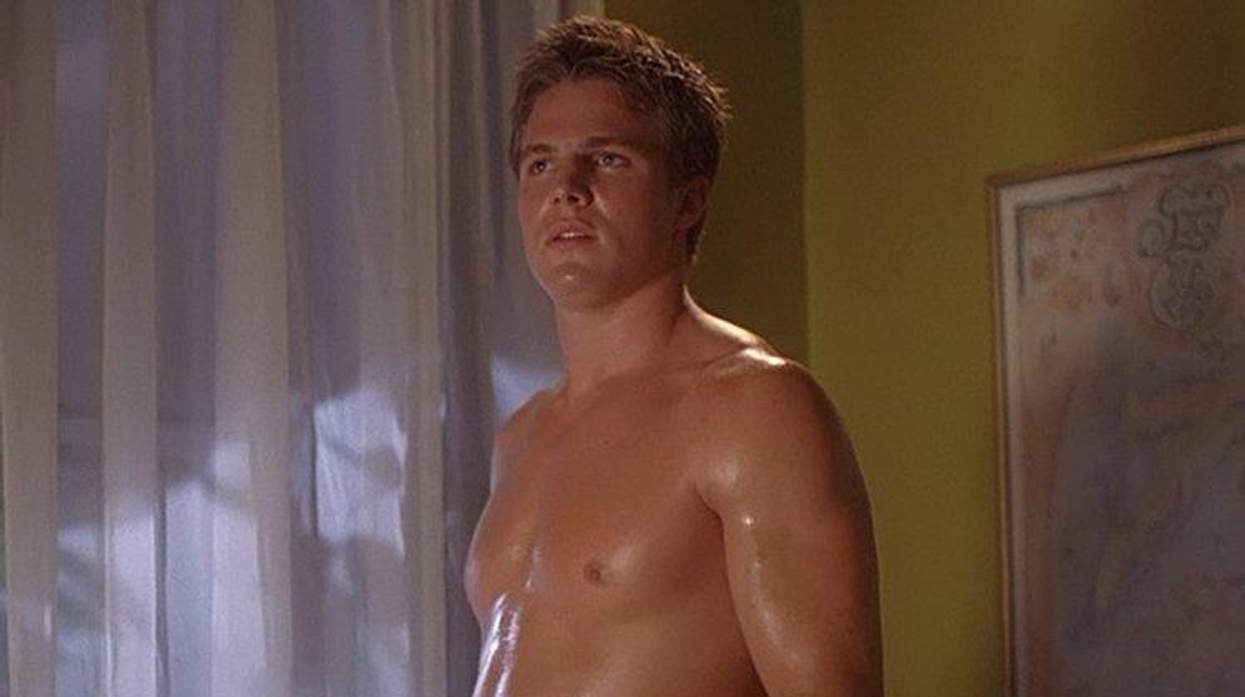 Hottest Scenes From Stephen Amell's Gay Stay on Dante's Cove