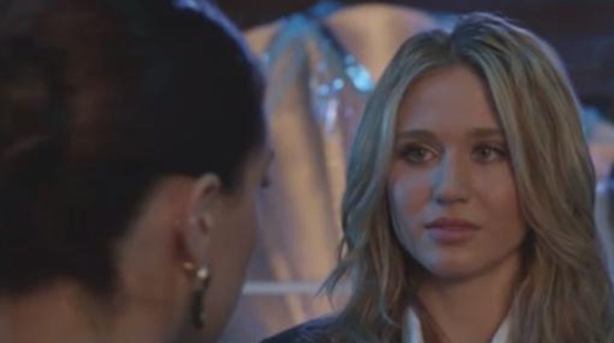 'Faking It's Super Steamy Mid-Season Trailer Has an Amy & Karma Kiss